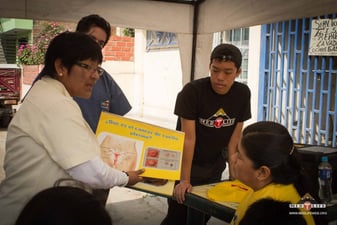 MEDLIFE Service Learning Trips Provide Year-Round Follow-Up for Lasting Impact