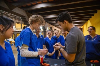 What Participants Actually Do On MEDLIFE Pre-Med Volunteer Abroad Programs