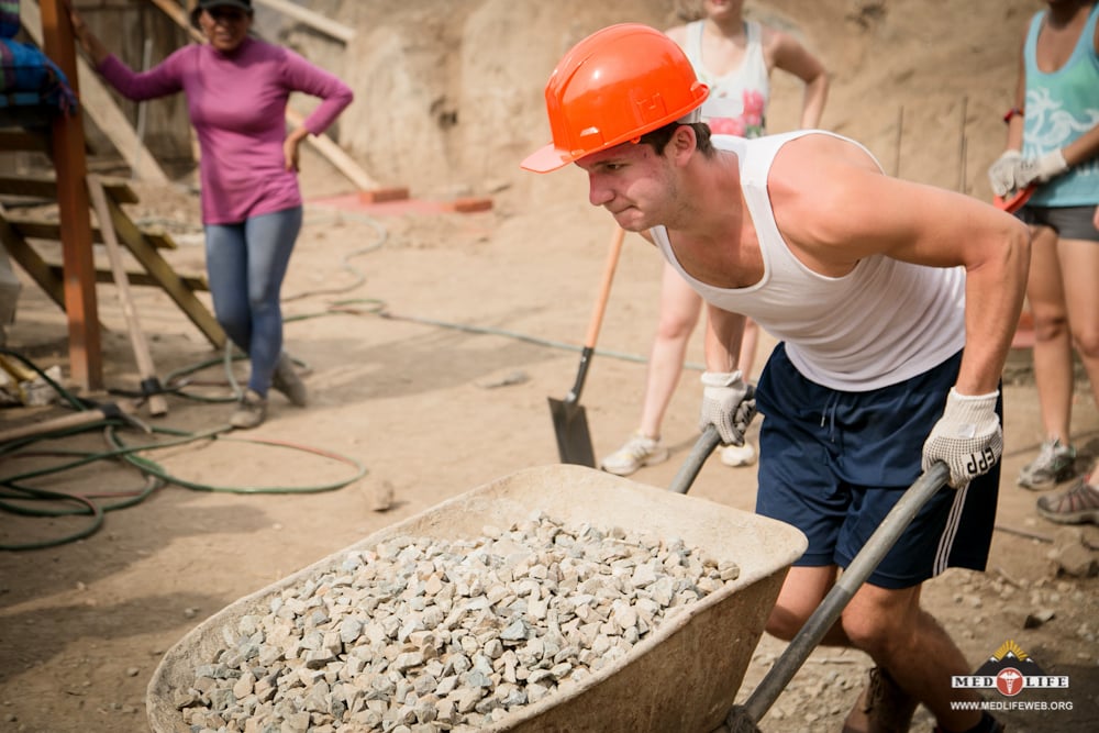 MEDLIFE-Lima-10-1-Jun-20-2025-04-54-31-5169-PM