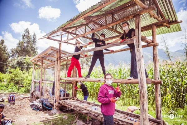 MEDLIFE-Cusco-99-600x400